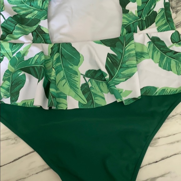 NWOT One Piece Women’s Medium Bathing Suit 🩱 - Picture 15 of 16